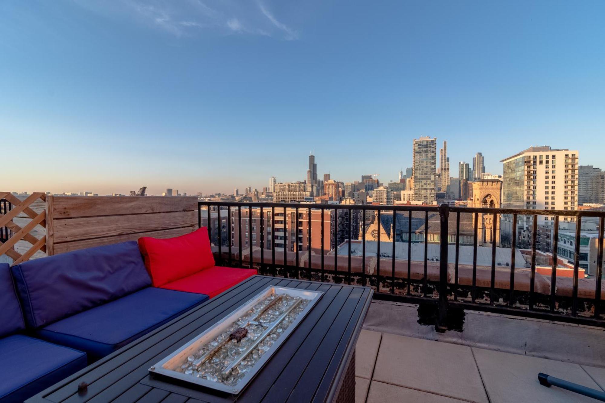 Mccormick Place Luxury Penthouse Duplex With Personal Rooftop With Optional Parking For 8 Guests Apartment Chicago Exterior photo